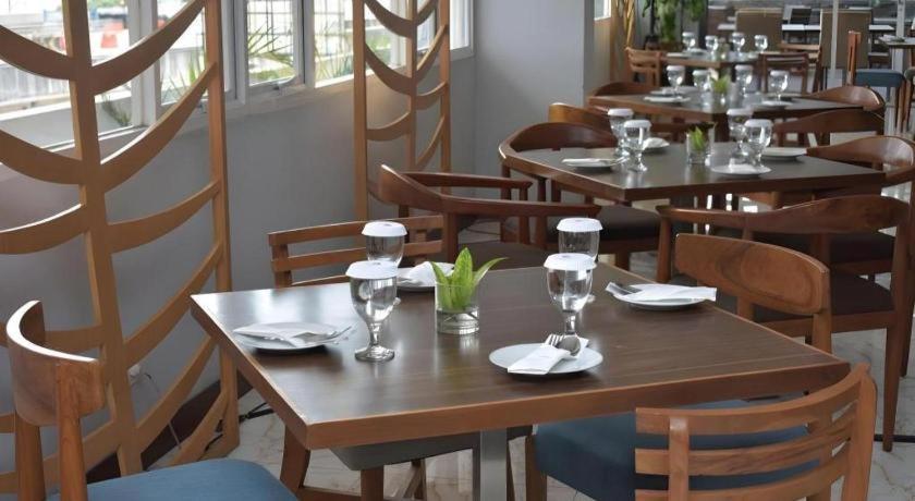 Bogor Valley Hotel מראה חיצוני תמונה